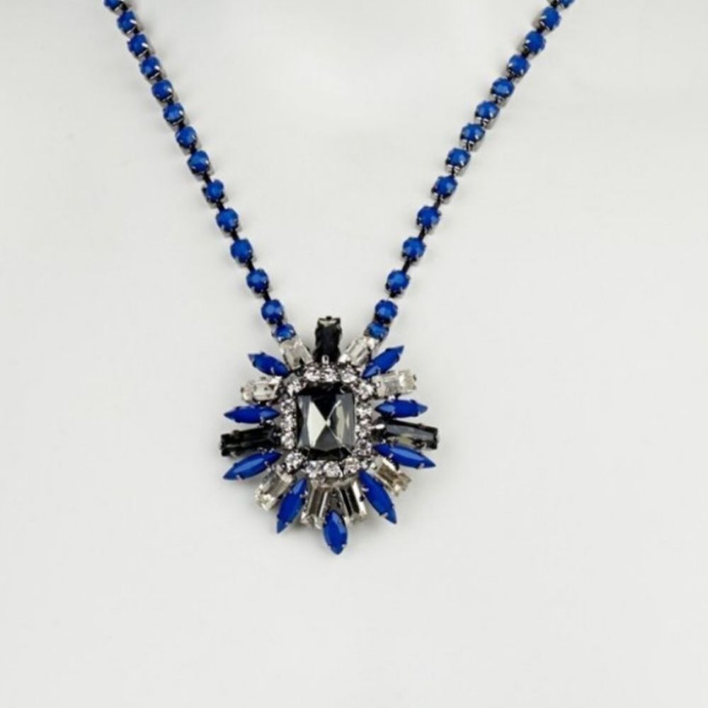 T & J Designs Necklace 18k Gold‎ Plated Sapphire Blue Smoke Crystal Brooc…